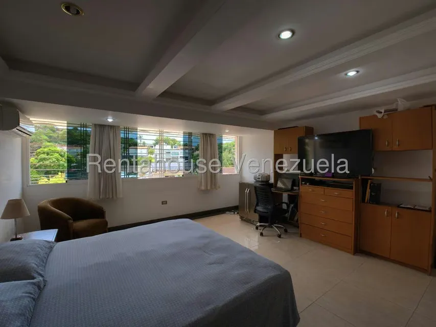 Casa (Multipes Niveles) en Venta en Cumbres de Curumo, Distrito Metropolitano - 39