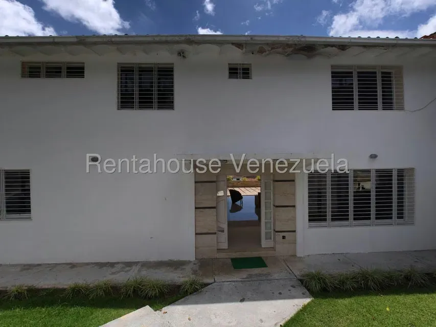 Casa (Multipes Niveles) en Venta en Cumbres de Curumo, Distrito Metropolitano - 8