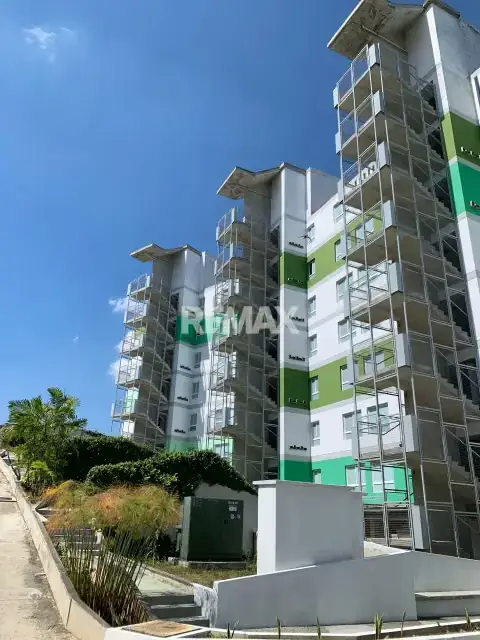 APARTAMENTO EN VENTA EN LOMA LINDA 552