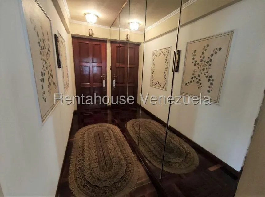 Apartamento (1 Nivel) en Venta en Las Esmeraldas, Distrito Metropolitano - 3