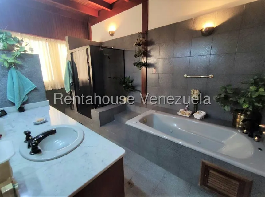 Apartamento (1 Nivel) en Venta en Las Esmeraldas, Distrito Metropolitano - 27