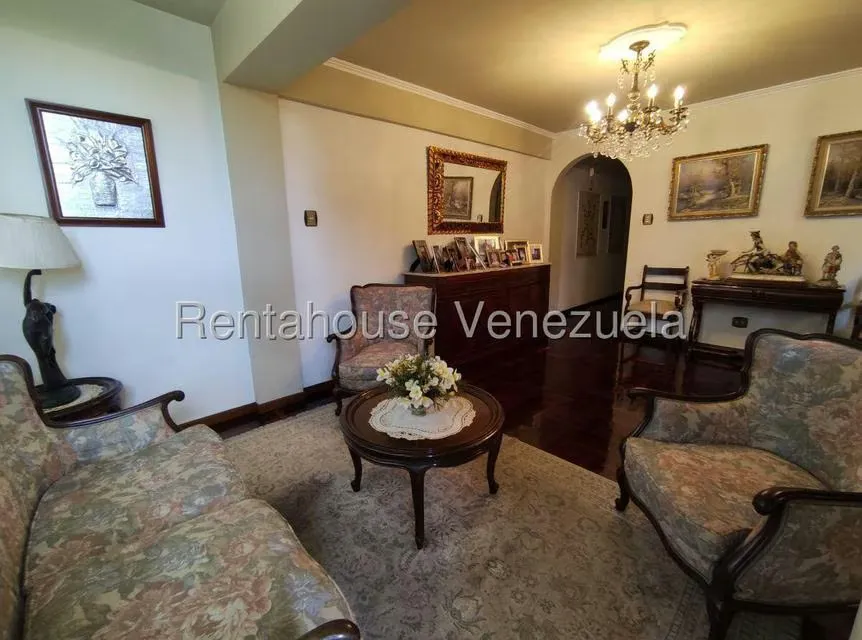 Apartamento (1 Nivel) en Venta en Las Esmeraldas, Distrito Metropolitano - 4