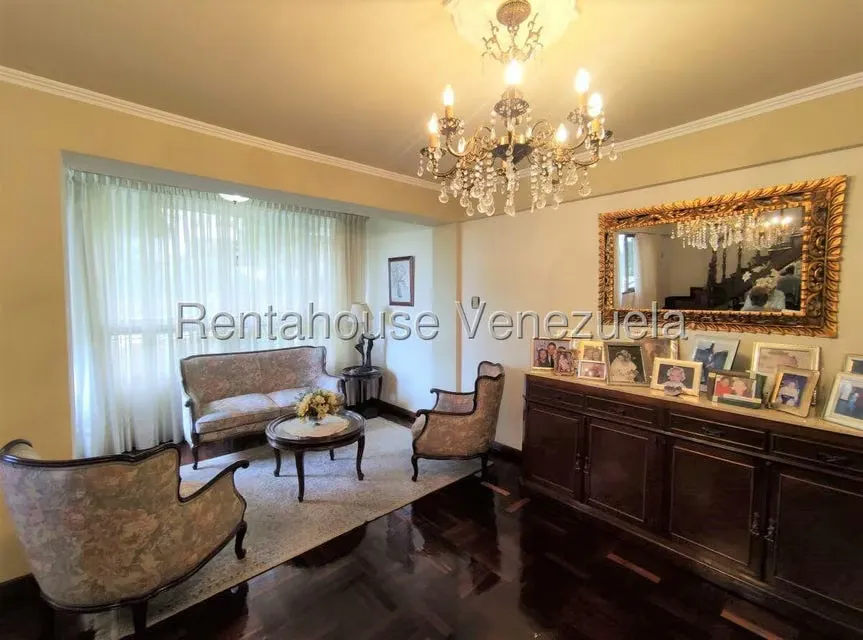 Apartamento (1 Nivel) en Venta en Las Esmeraldas, Distrito Metropolitano - 5