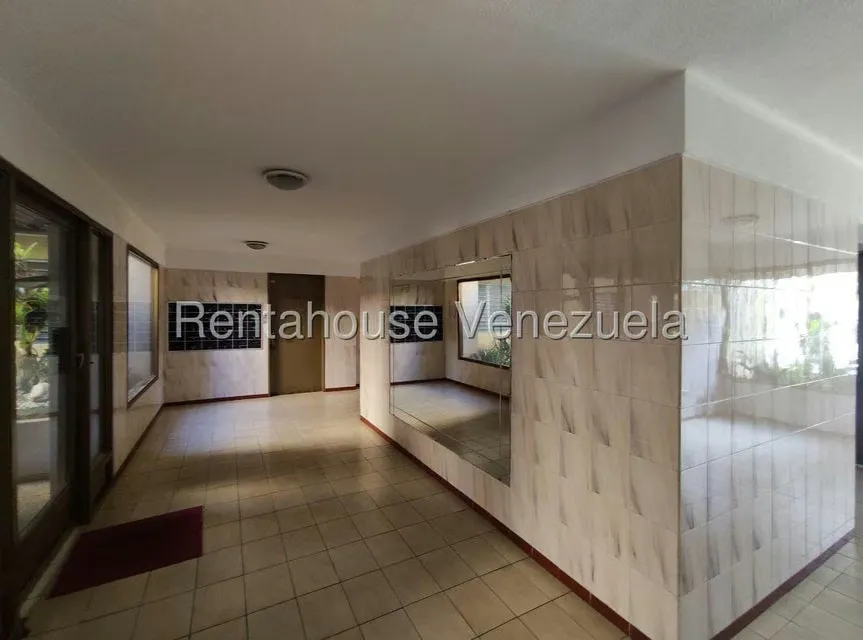 Apartamento (1 Nivel) en Venta en Las Esmeraldas, Distrito Metropolitano - 51