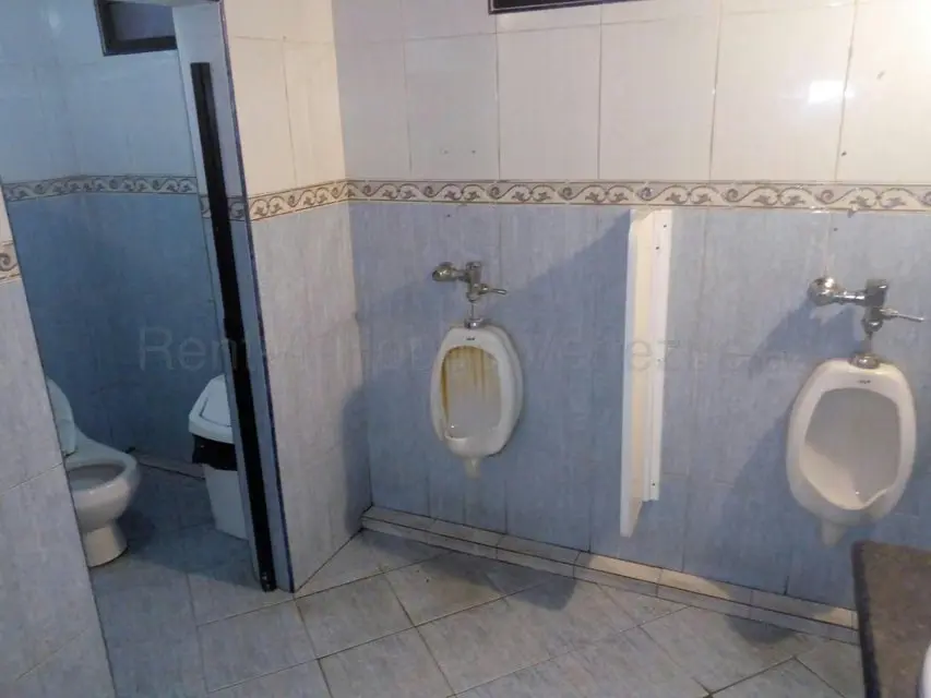 Comercial (Edificio) en Venta en Macuto, Vargas - 48