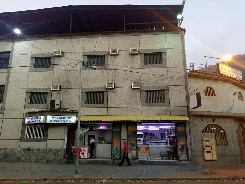 Comercial (Edificio) en Venta en Macuto, Vargas - 55