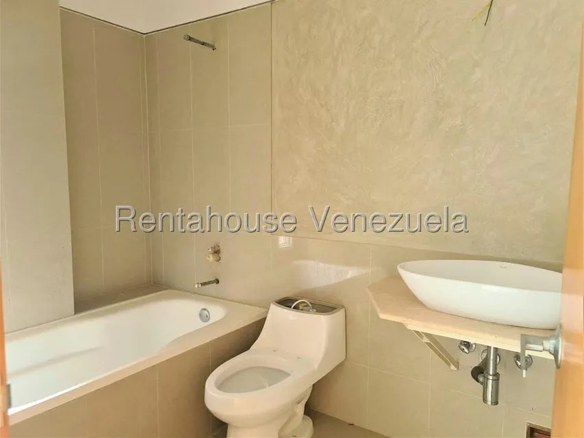 Apartamento (1 Nivel) en Venta en Colinas de Valle Arriba / Mirador de Los Campitos, Distrito Metropolitano - 19