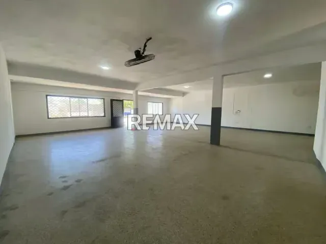 Local en Venta, Las Margaritas. - 4