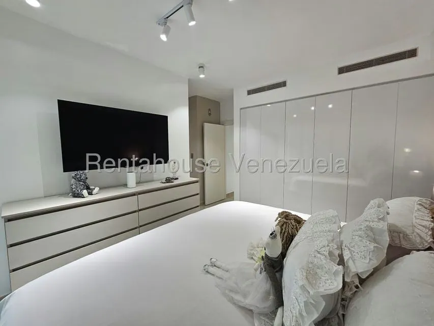 Apartamento (1 Nivel) en Venta en La Lagunita Country Club, Distrito Metropolitano - 27