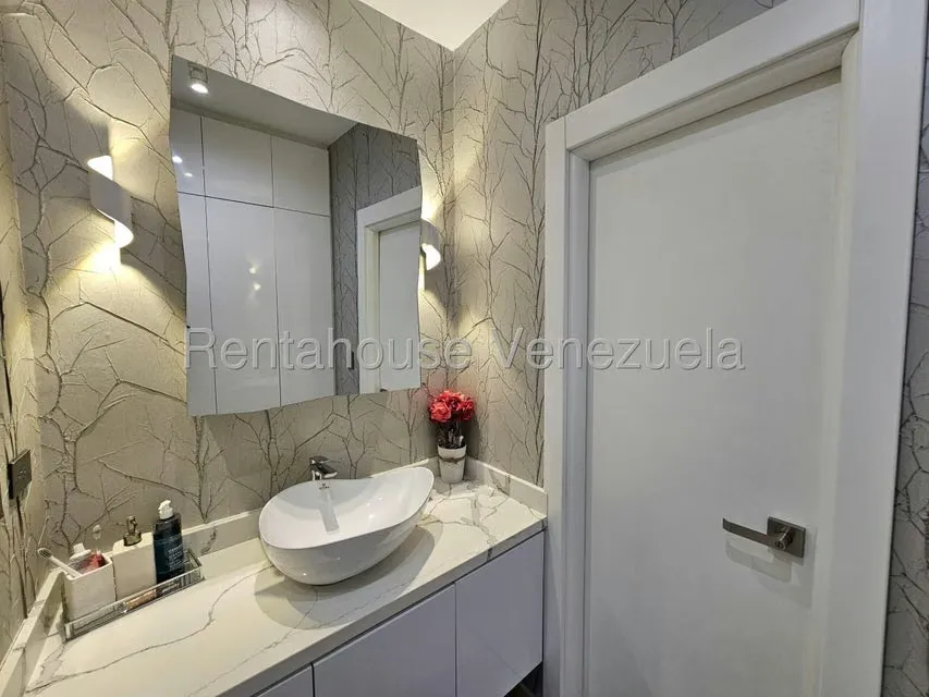 Apartamento (1 Nivel) en Venta en La Lagunita Country Club, Distrito Metropolitano - 28