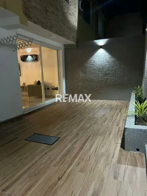 En venta bello Townhouse en San Diego totalmente remodelado - 17