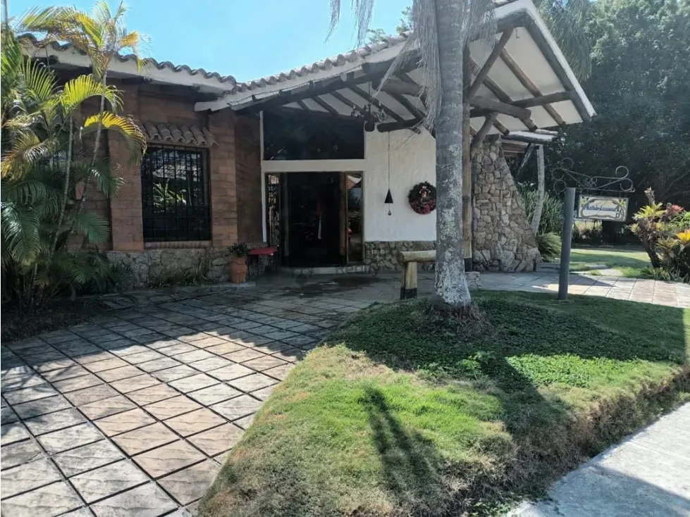 Quinta villa laguna club, guataparo valencia