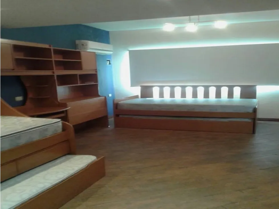 Alquilo anexo 220m2 La California Sur 0637 - 13
