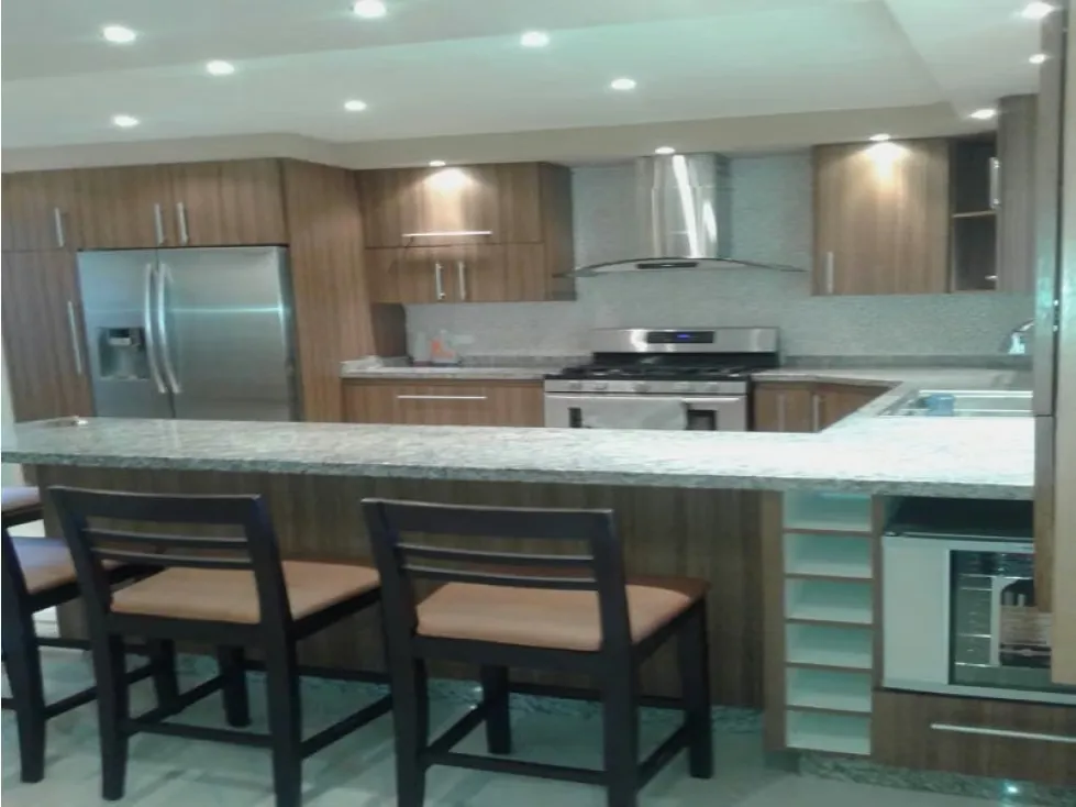 Alquilo anexo 220m2 La California Sur 0637 - 5