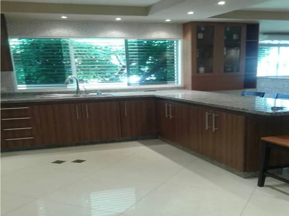 Alquilo anexo 220m2 La California Sur 0637 - 6