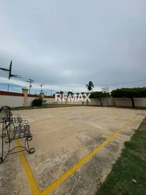 Apartamento en Venta Residencias Bayona II, Av Milagro Norte - 10