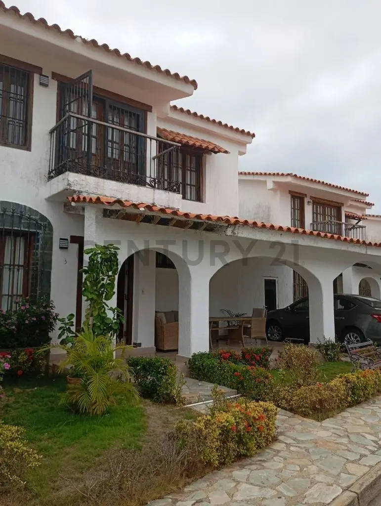 Townhouse en Playa el Angel en el Conjunto Residencial el Pueblo