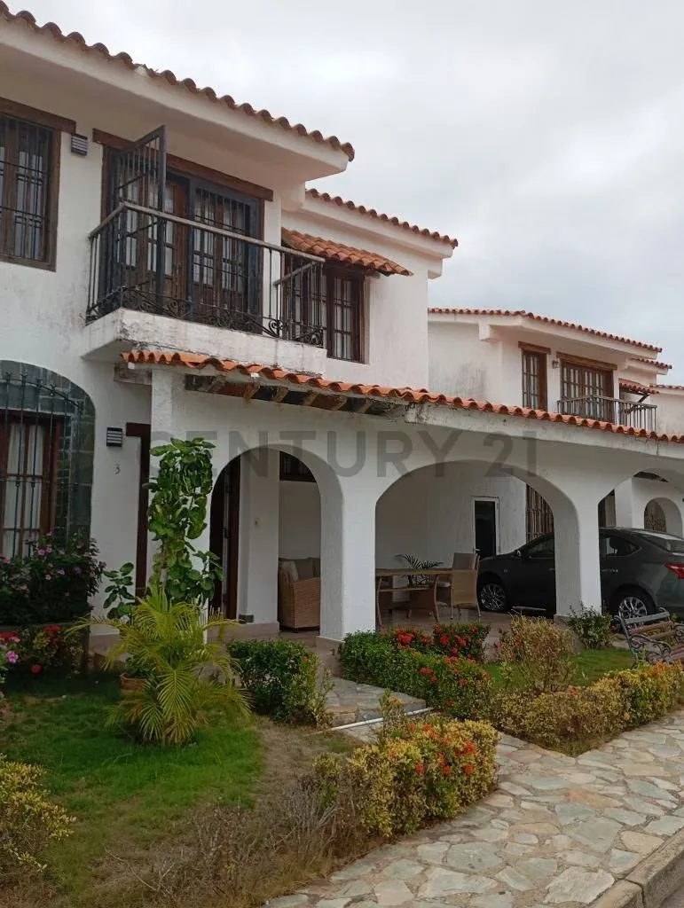 Townhouse en Playa el Angel en el Conjunto Residencial el Pueblo