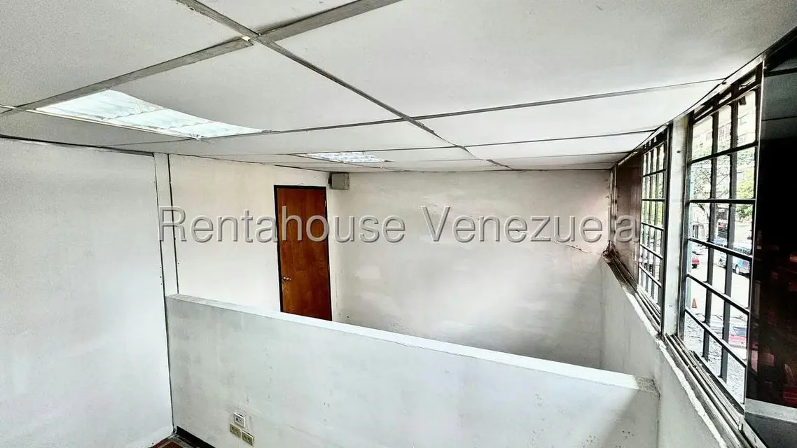 Local Comercial en Alquiler en Bello Monte, Distrito Metropolitano - 2
