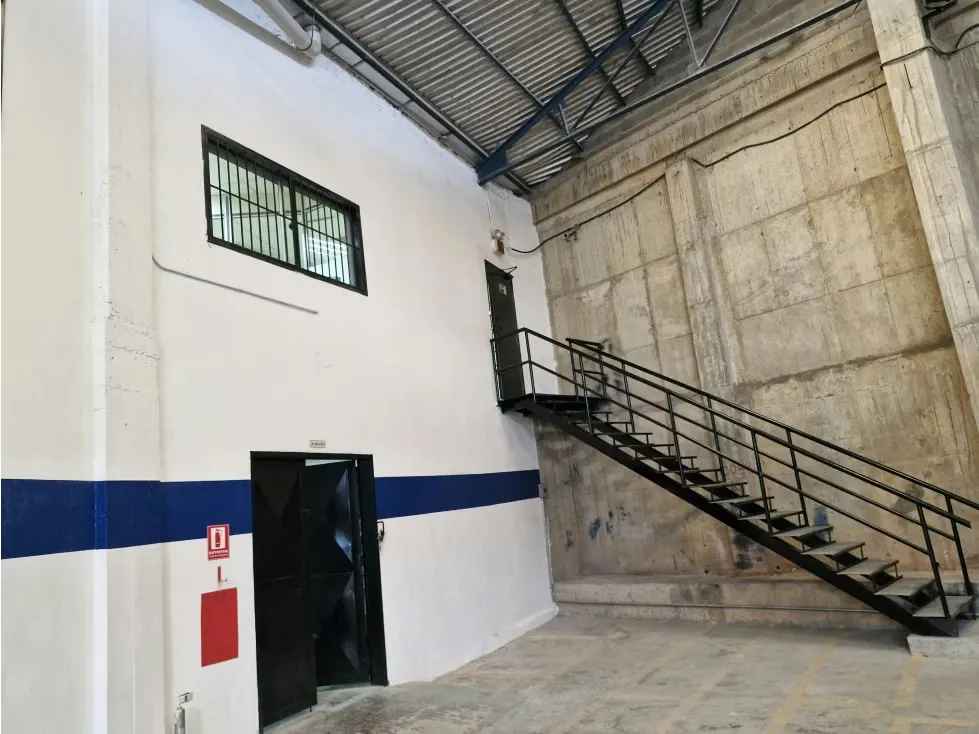 Alquilo galpon 2000m2 Km9 Fllas de Mariche 7986 - 20