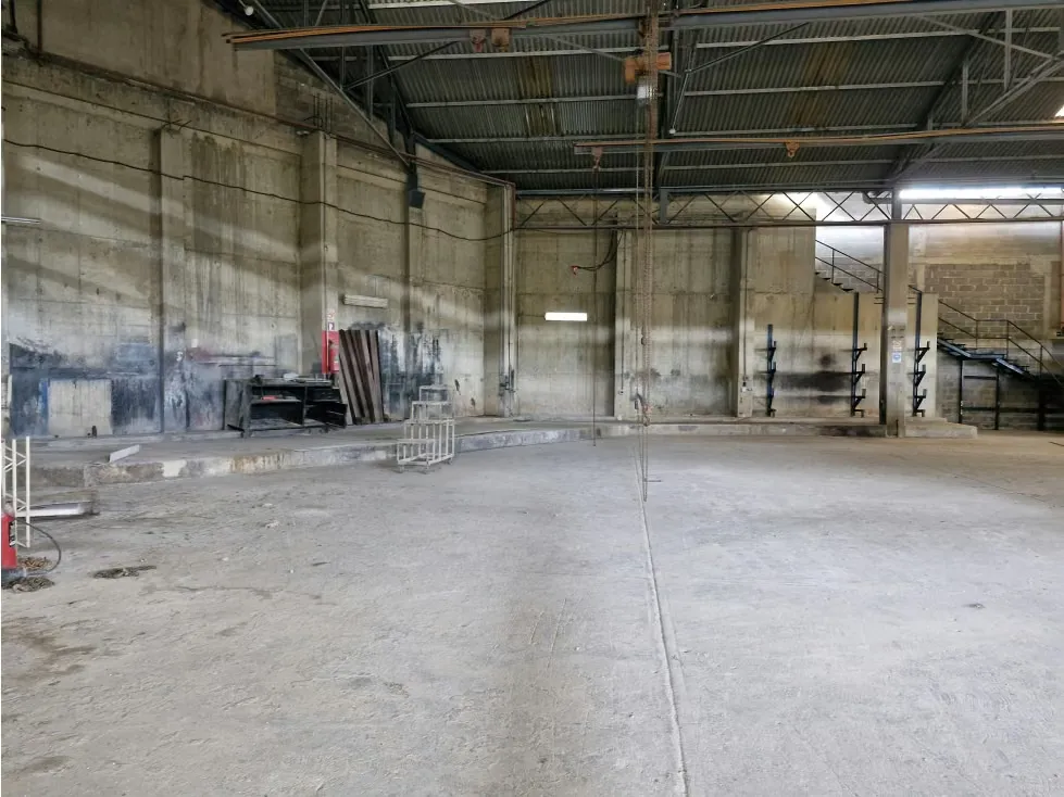 Alquilo galpon 2000m2 Km9 Fllas de Mariche 7986 - 9