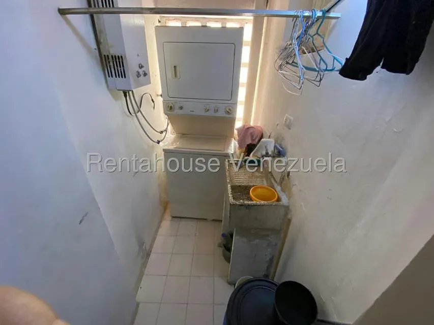 Apartamento (1 Nivel) en Venta en Lomas del Este, Carabobo - 12