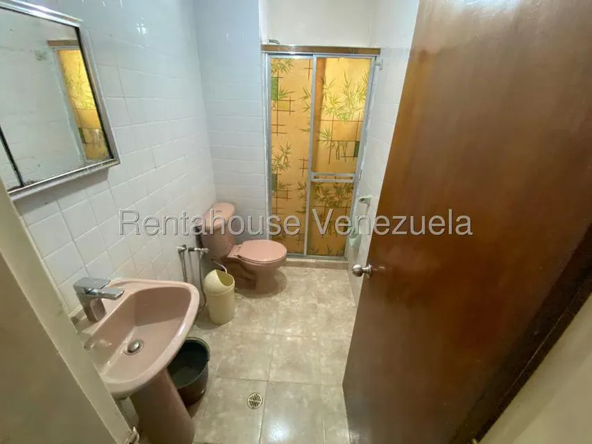 Apartamento (1 Nivel) en Venta en Lomas del Este, Carabobo - 23