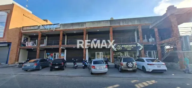 Local Comercial en Ciudad Ojeda - 4