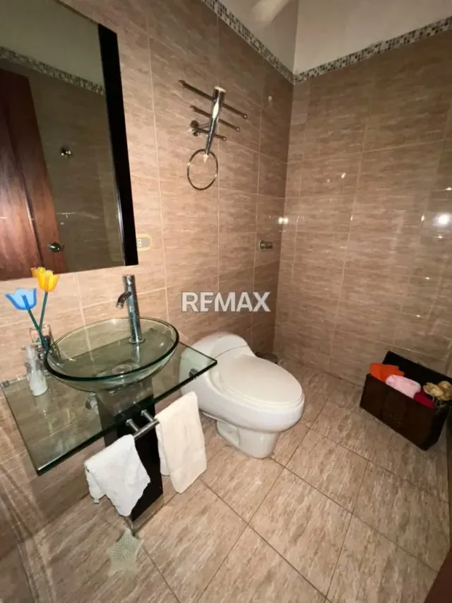 SE ALQUILA CASA EN PREBO EN LAS 4 AVENIDAS - 2