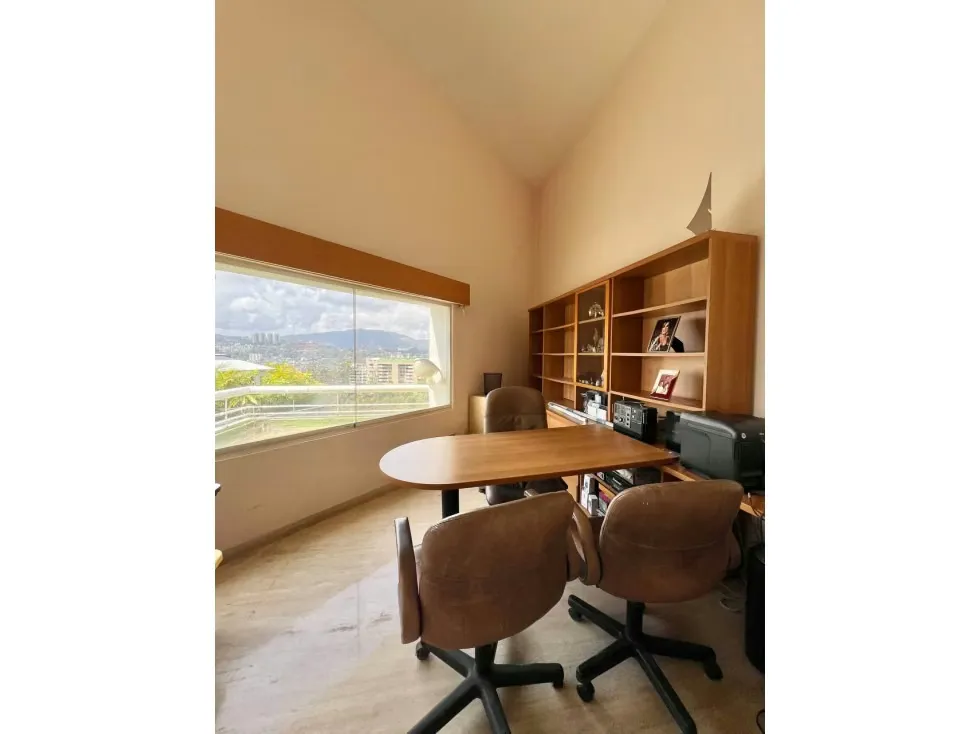 Apartamento PH en Venta en Colinas de Valle Arriba 3H+S/ 5B/ 5P/ 3M - 13