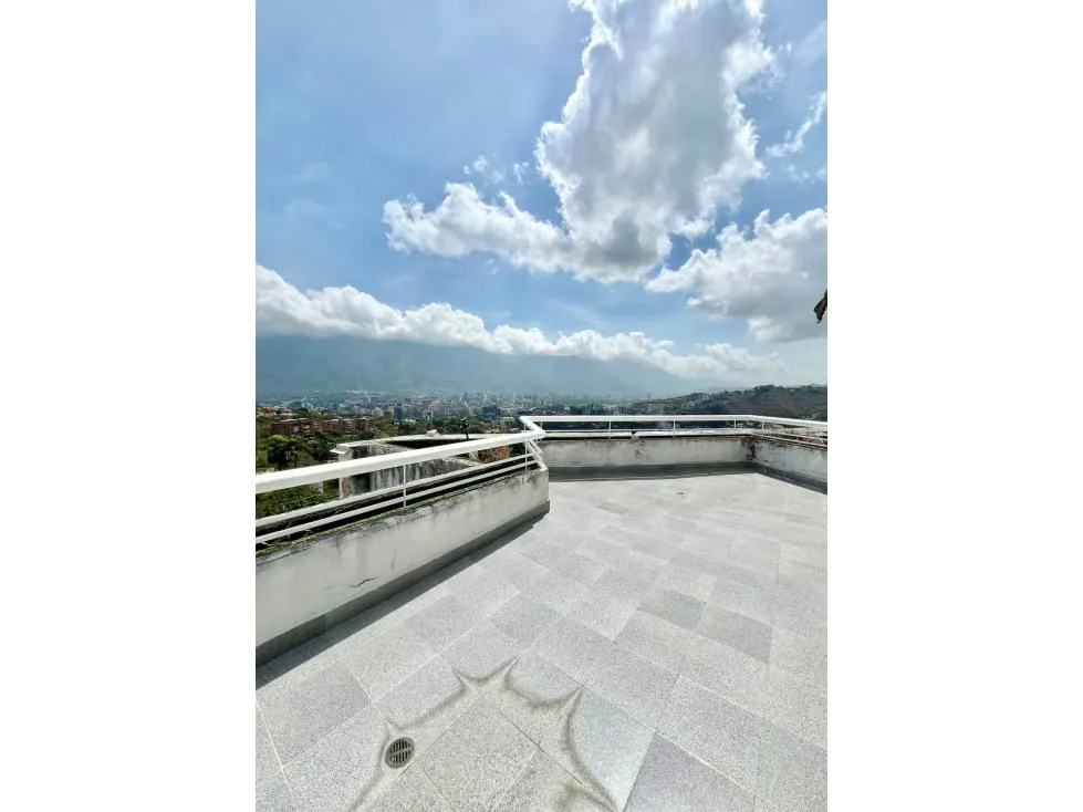 Apartamento PH en Venta en Colinas de Valle Arriba 3H+S/ 5B/ 5P/ 3M - 41