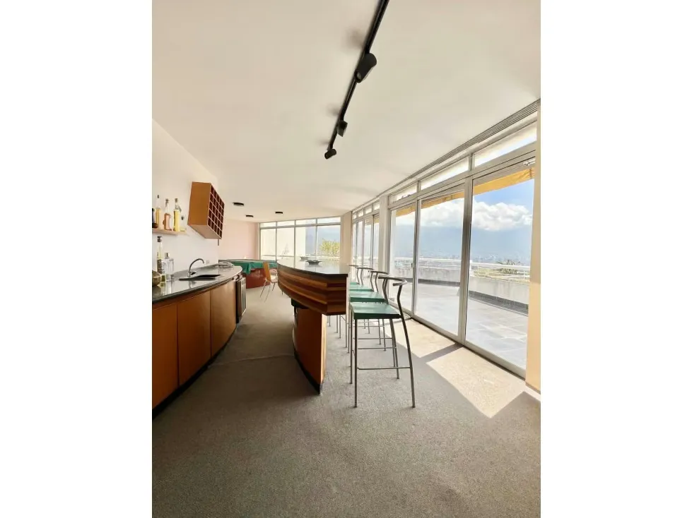 Apartamento PH en Venta en Colinas de Valle Arriba 3H+S/ 5B/ 5P/ 3M - 53
