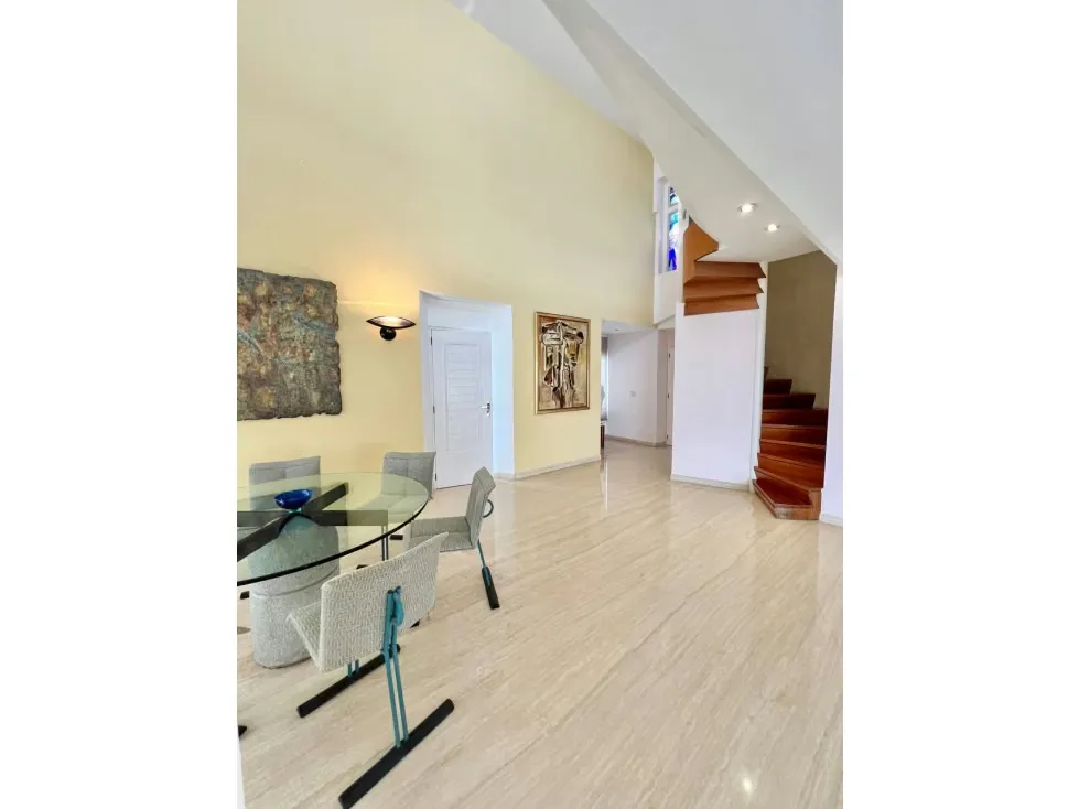 Apartamento PH en Venta en Colinas de Valle Arriba 3H+S/ 5B/ 5P/ 3M - 8