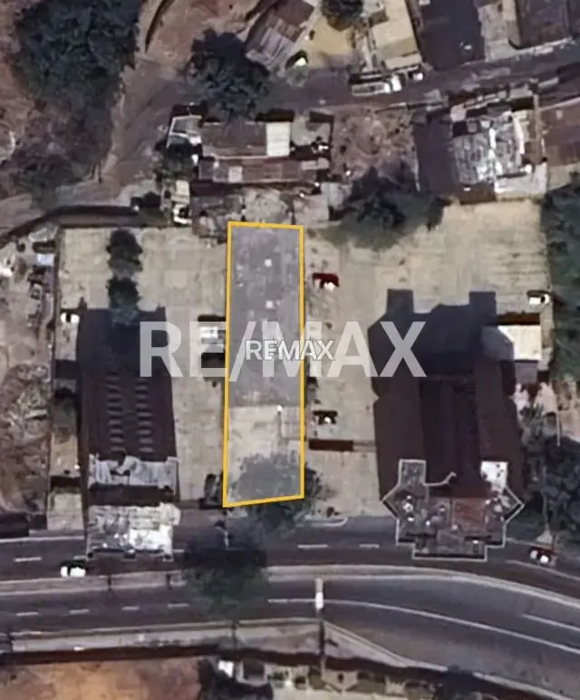 TERRENO EN VENTA EN AVENIDA EL MILAGRO