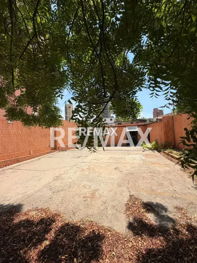 TERRENO EN VENTA EN AVENIDA EL MILAGRO - 3