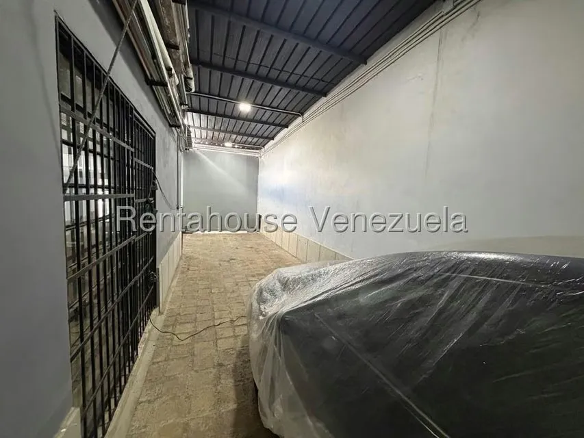 Casa (1 Nivel) en Venta en La California Norte, Distrito Metropolitano - 24