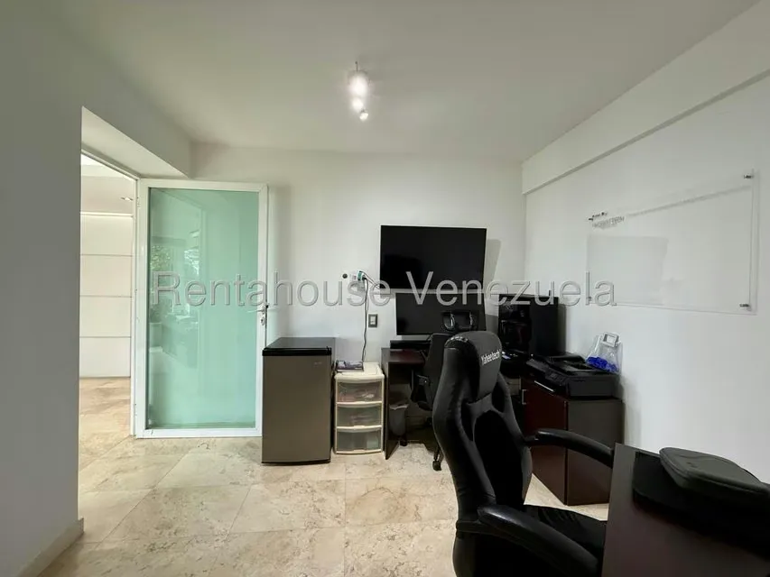 Apartamento (1 Nivel) en Venta en Solar del Hatillo, Distrito Metropolitano - 22