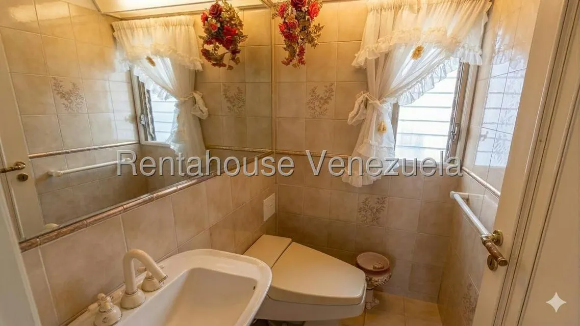 Casa (1 Nivel) en Venta en Los Naranjos del Cafetal, Distrito Metropolitano - 22