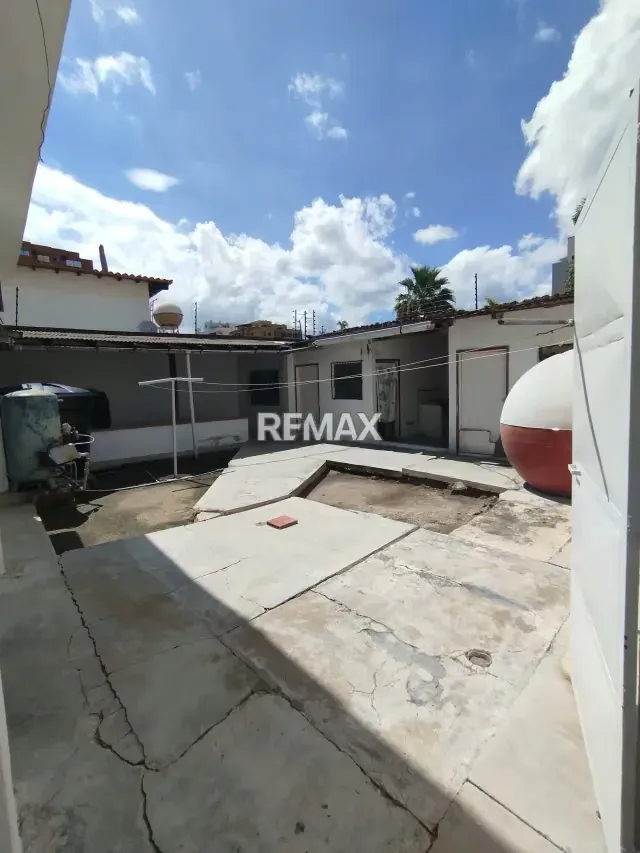 En venta casa quinta. En casco central. Morro I. Lechería - 6
