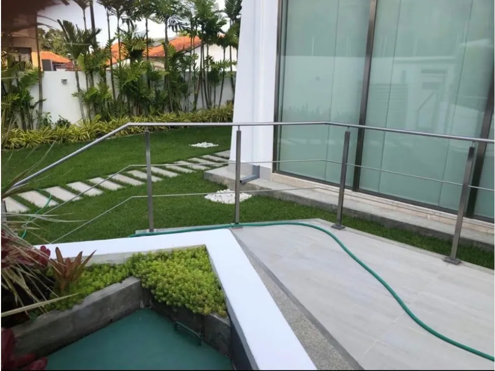 Se vende casa 365m2 Los Samanes 4078 - 25