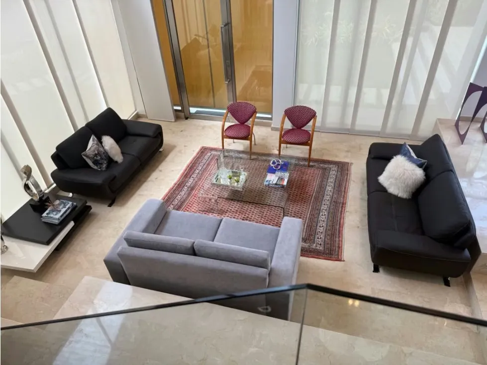 Se vende casa 365m2 Los Samanes 4078 - 9