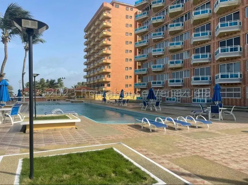 Apartamento (1 Nivel) en Venta en Tucacas, Falcon - 2