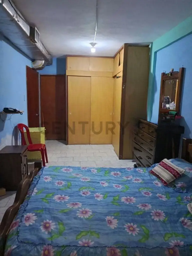 Casa en Venta en Puerto La Cruz. Calle Venezuela - 8