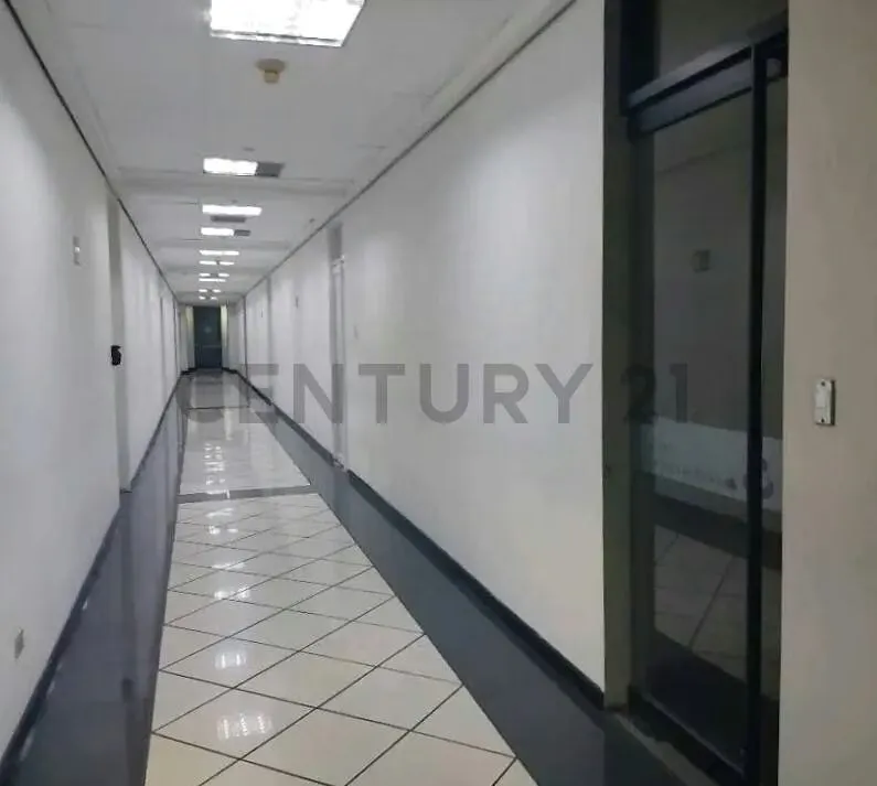 OFICINA CORPORATIVA EN CENTRO COMERCIAL EL RECREO - 5