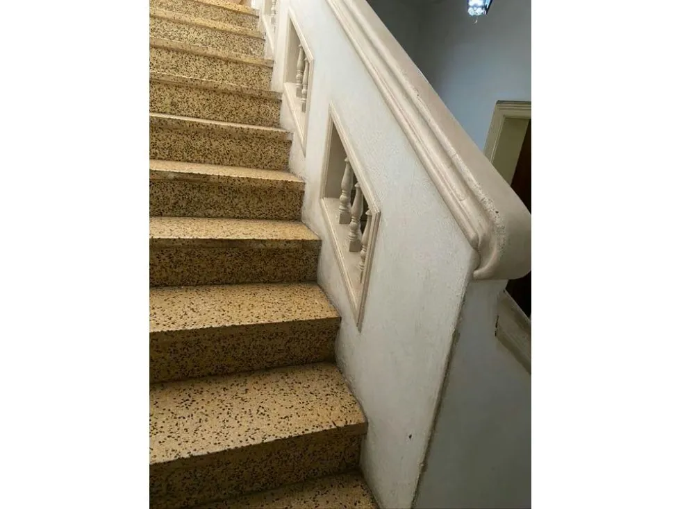 Se vende terreno + casa vieja 760 m² - 4