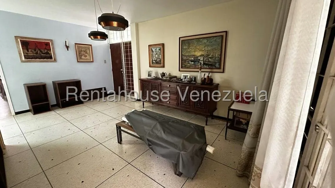 Casa (Multipes Niveles) en Venta en Prados del Este, Distrito Metropolitano - 14