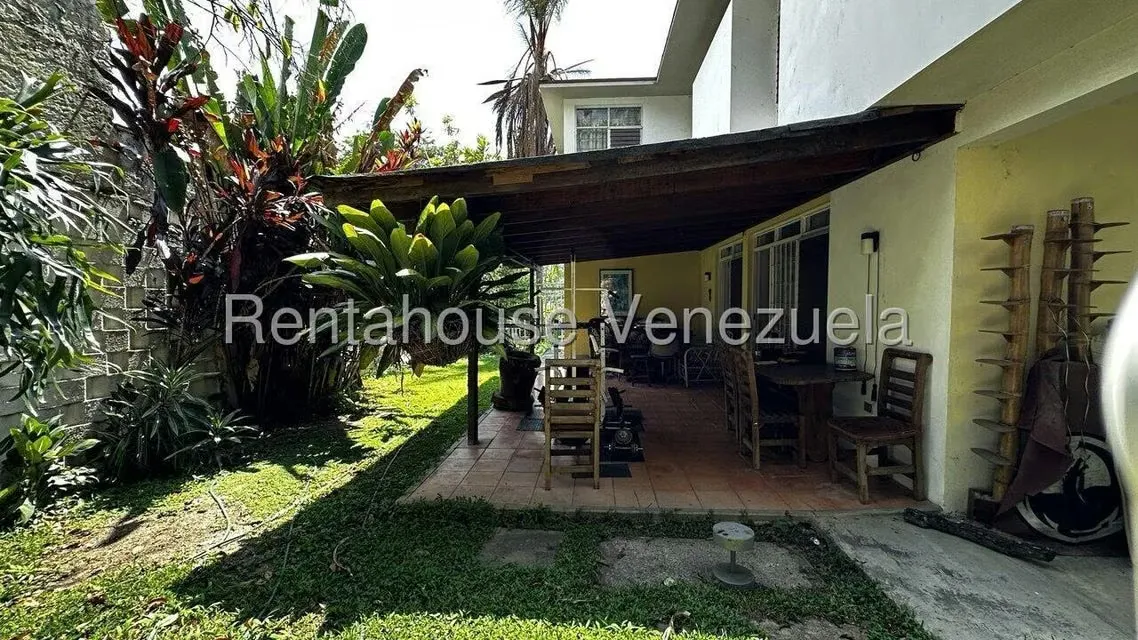 Casa (Multipes Niveles) en Venta en Prados del Este, Distrito Metropolitano - 26