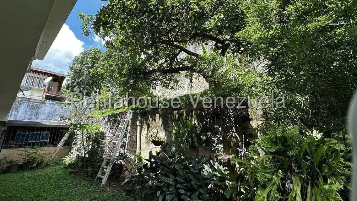 Casa (Multipes Niveles) en Venta en Prados del Este, Distrito Metropolitano - 27