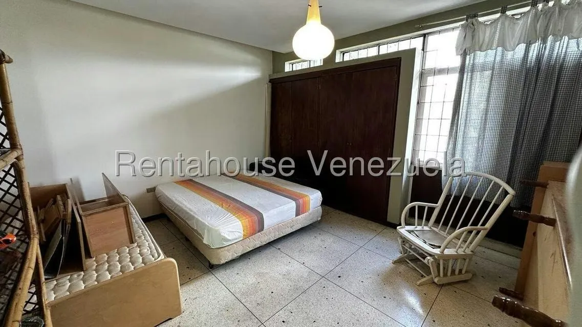 Casa (Multipes Niveles) en Venta en Prados del Este, Distrito Metropolitano - 45