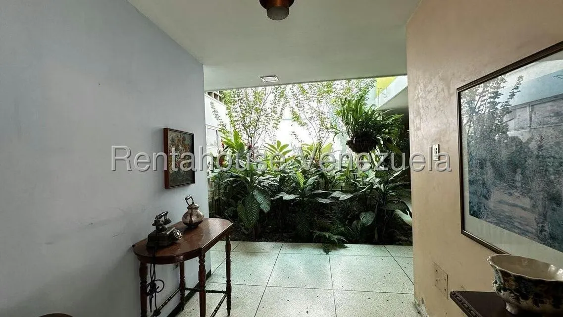 Casa (Multipes Niveles) en Venta en Prados del Este, Distrito Metropolitano - 7